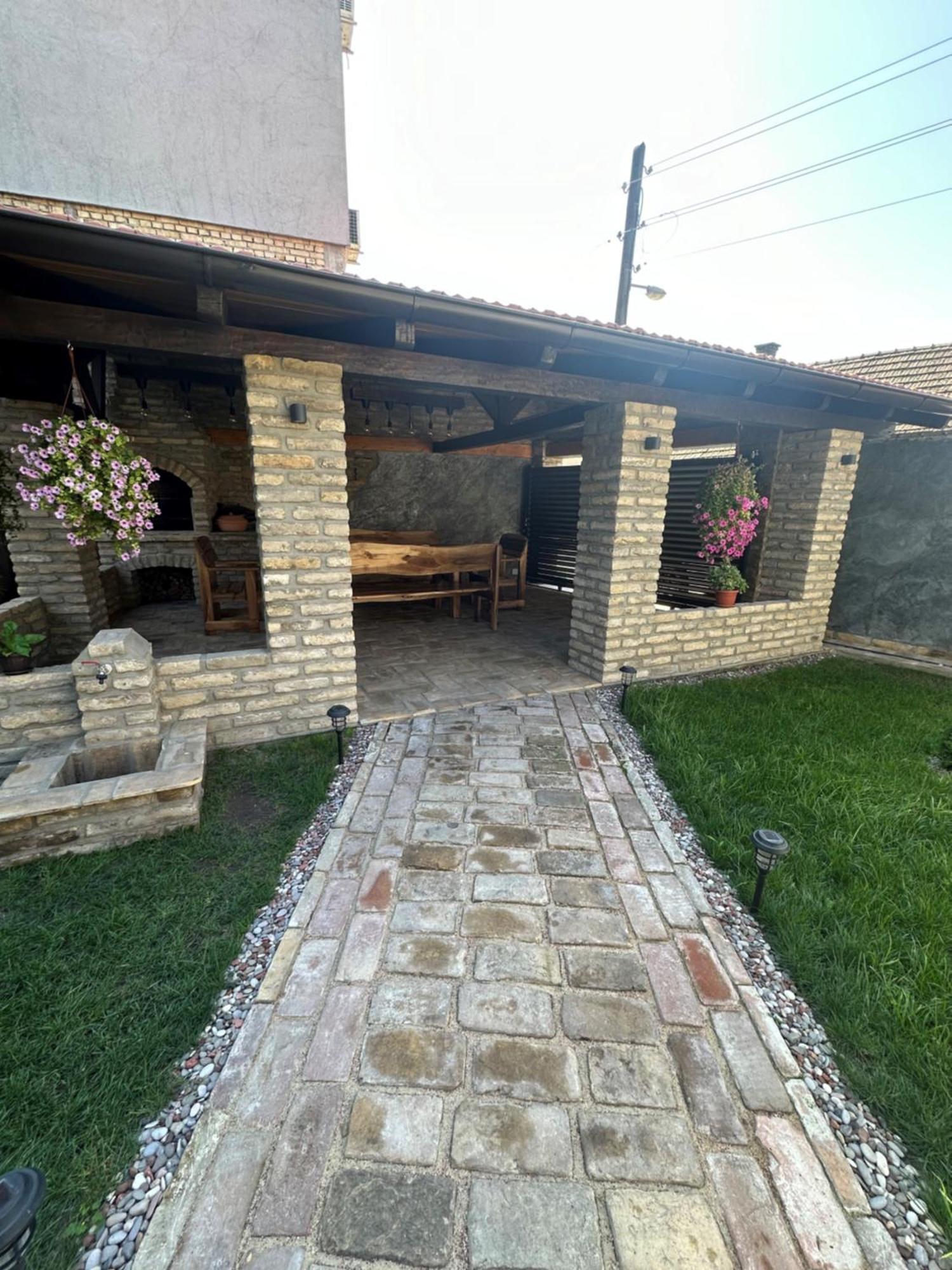 Apartament Sobe Tanja Subotica Zewnętrze zdjęcie